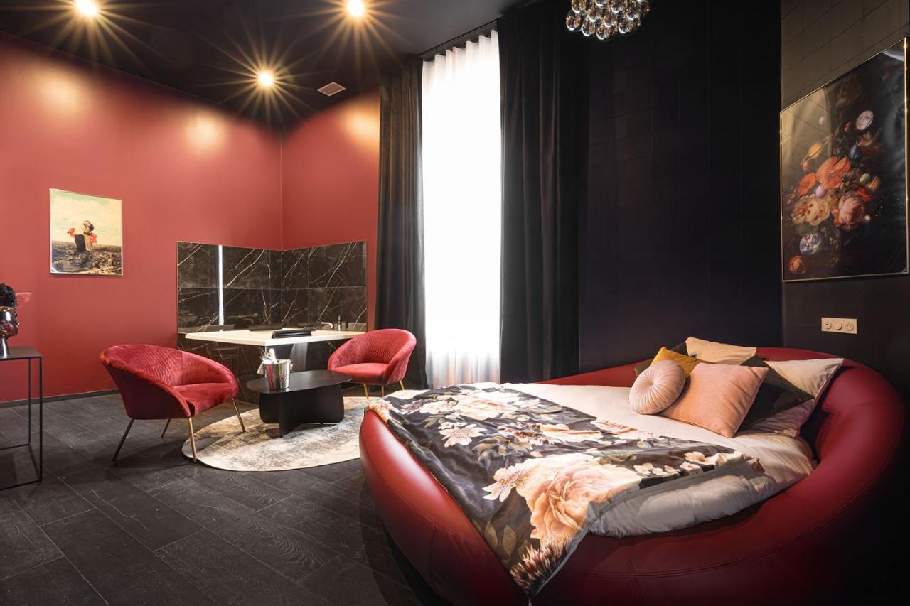 Legend Majestic Superbe Love Room - Jacuzzi - Champagne - Romantisme - parking privé Mâcon Extérieur photo